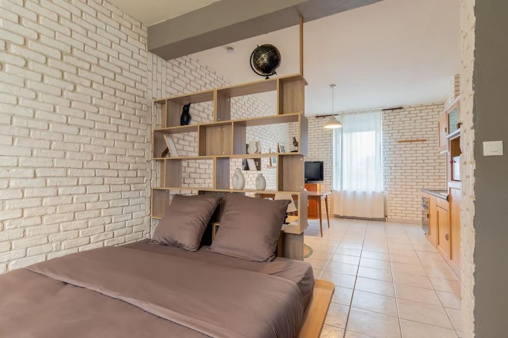 Le Graphite Apartman Auboue Kültér fotó