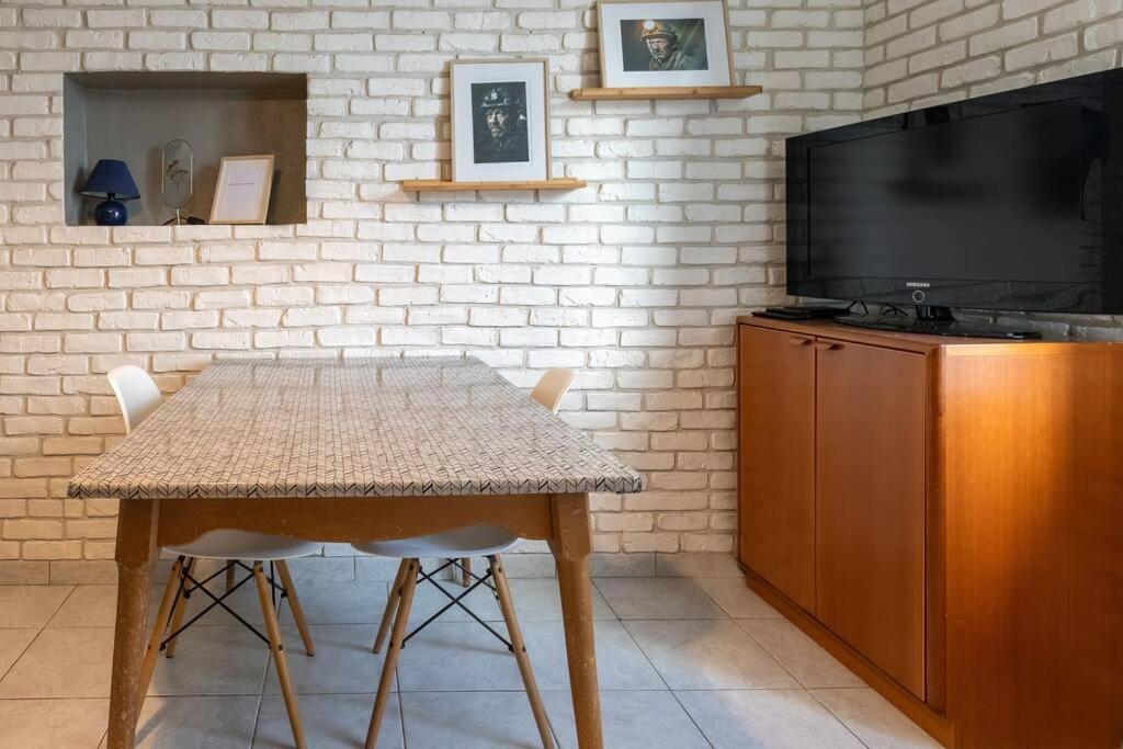 Le Graphite Apartman Auboue Kültér fotó